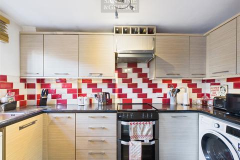 undefined, Holly Close, Bramley, Tadley, Hampshire, RG26