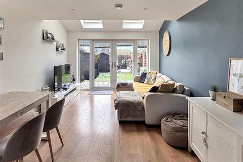 2 bedroom terraced house for sale, Oaktree Close, Moreton Morrell, Warwick