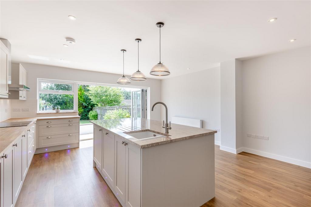 8655678-interior25.jpg