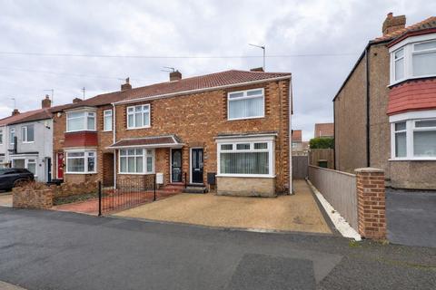 2 bedroom end of terrace house for sale, Clive Road, Eston, TS6