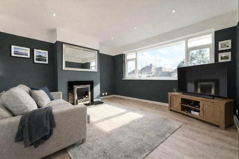undefined, Heywood Drive, Round Green, LU2 7LP