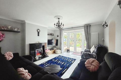 3 bedroom detached bungalow for sale, Waltons Avenue, Southampton SO45