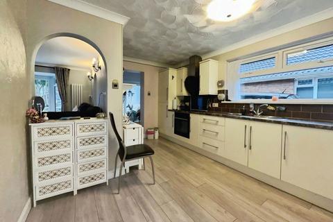 3 bedroom detached bungalow for sale, Waltons Avenue, Southampton SO45