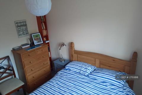 3 bedroom semi-detached house to rent, Yorkley Road, Cheltenham, GL52