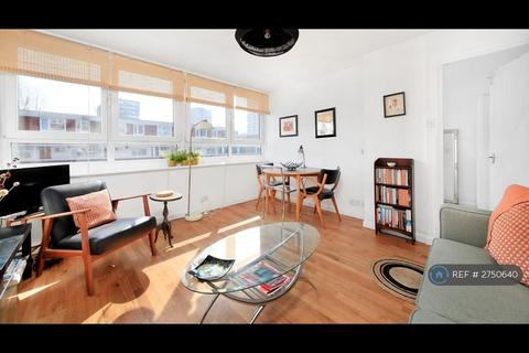 2 bedroom flat to rent, Musgrave Court, London, SW11