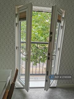 1 bedroom in a house share to rent, Honeysuckle Road, Emersons Green, Bristol, BS16