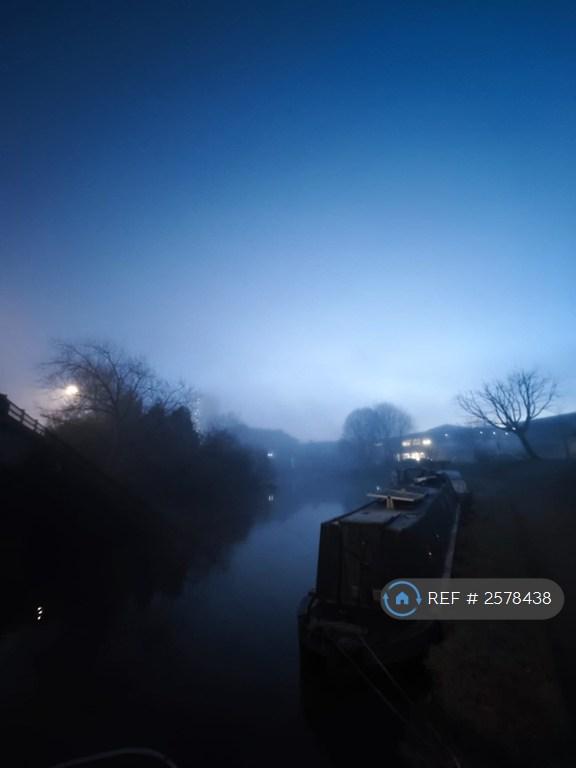 Grand Union Canal, Brentford, 5 Mins Jogging
