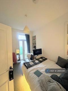 4 bedroom terraced house to rent, Rhyddings Terrace, Brynmill, Swansea, SA2