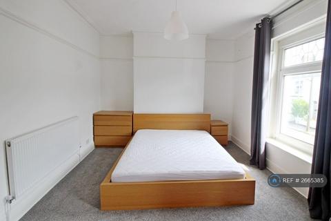4 bedroom terraced house to rent, Rhyddings Terrace, Brynmill, Swansea, SA2