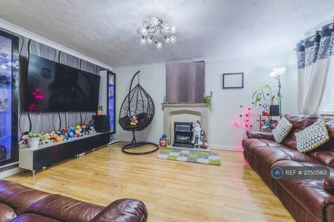 3 bedroom detached house to rent, Elsham Way, Swindon, SN25