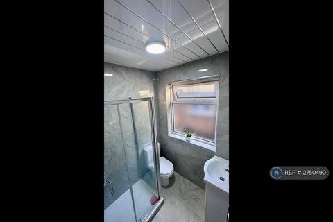 2 bedroom maisonette to rent, The Ridgeway, North Harrow, Harrow, HA2