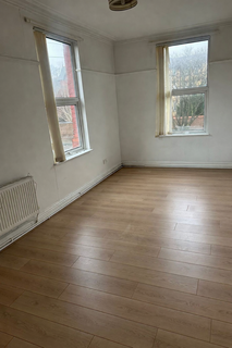 1 bedroom in a house share to rent, Room 2