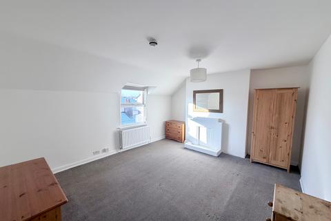 1 bedroom in a house share to rent, Colchester CO3
