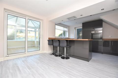 3 bedroom semi-detached house for sale, Springbank Avenue, Gildersome, Morley, Leeds