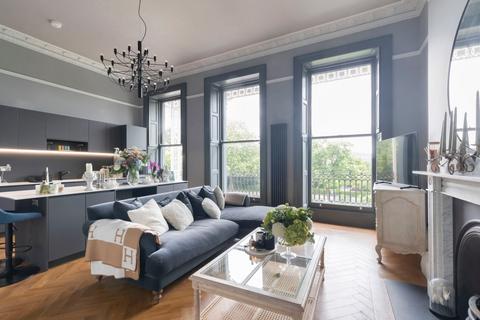 2 bedroom apartment for sale, Lansdown Place, Cheltenham, Gloucestershire, GL50
