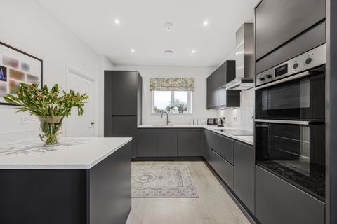 4 bedroom semi-detached house for sale, Sivewright Way, Cirencester, Gloucestershire, GL7
