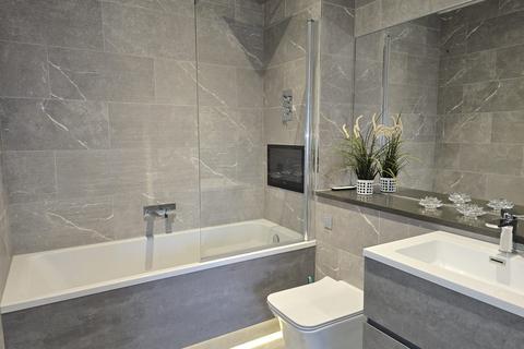 2 bedroom apartment to rent, Queensbridge Drive, Ramsgate