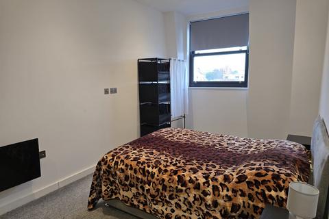 2 bedroom apartment to rent, Queensbridge Drive, Ramsgate
