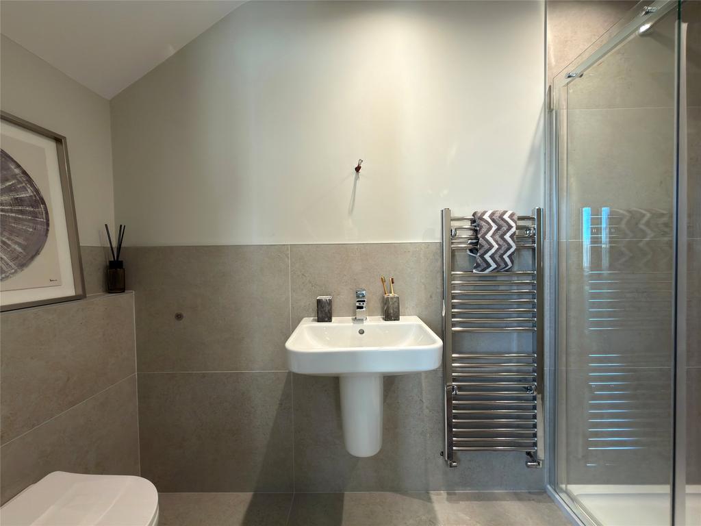 Ensuite