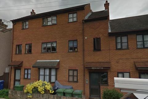 2 bedroom apartment to rent, Parker Road, Grays RM17