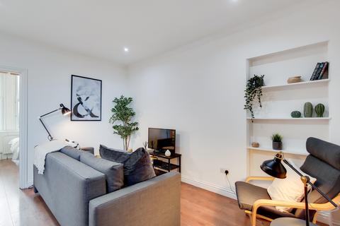 3 bedroom apartment to rent, Tooting High Street, Tooting Broadway, SW17