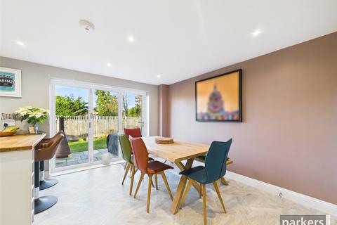 undefined, Erleigh Court Drive, Reading RG6