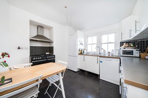 3 bedroom flat for sale, Northumberland Mansions, Lower Clapton Road, London, E5