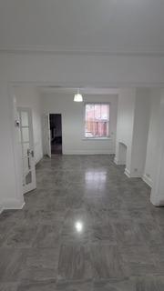 3 bedroom terraced house to rent, Victoria Street, Wolverton, Milton Keynes