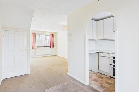 2 bedroom terraced house to rent, Strasbourg Way