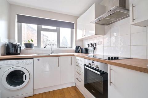 1 bedroom maisonette to rent, Rookswood, Berkshire RG42
