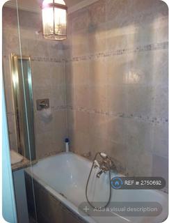 1 bedroom in a house share to rent, The Pleasance, London, SW15