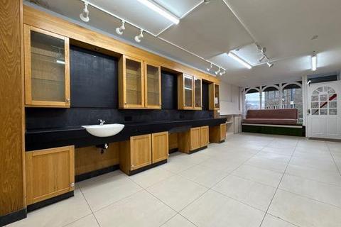 Office to rent, 92 Queen Victoria St Tredegar NP22 3PX