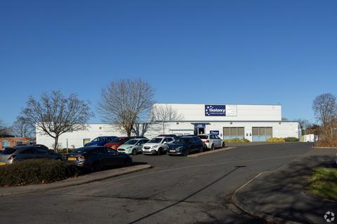 Distribution warehouse to rent, Maybrook Rd Sutton Coldfield B76 1AL