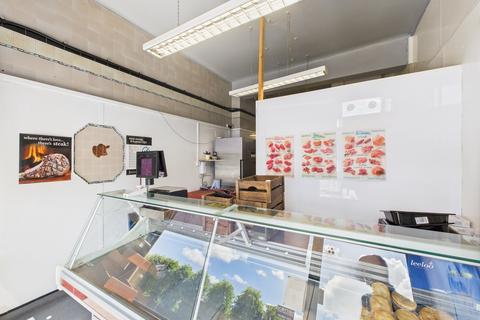 Convenience store to rent, 334-338 Crow Rd Glasgow G11 7HT