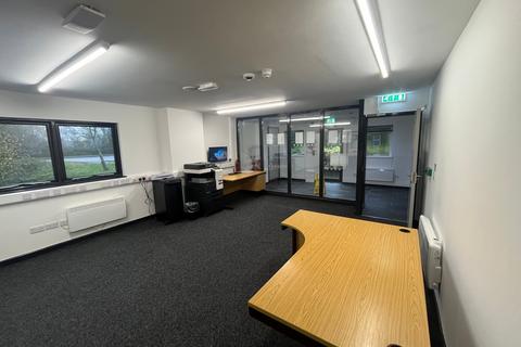Industrial development to rent, Parkway Cardiff CF3 2PY