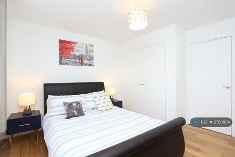1 bedroom flat to rent, Becton Court, London, SE25