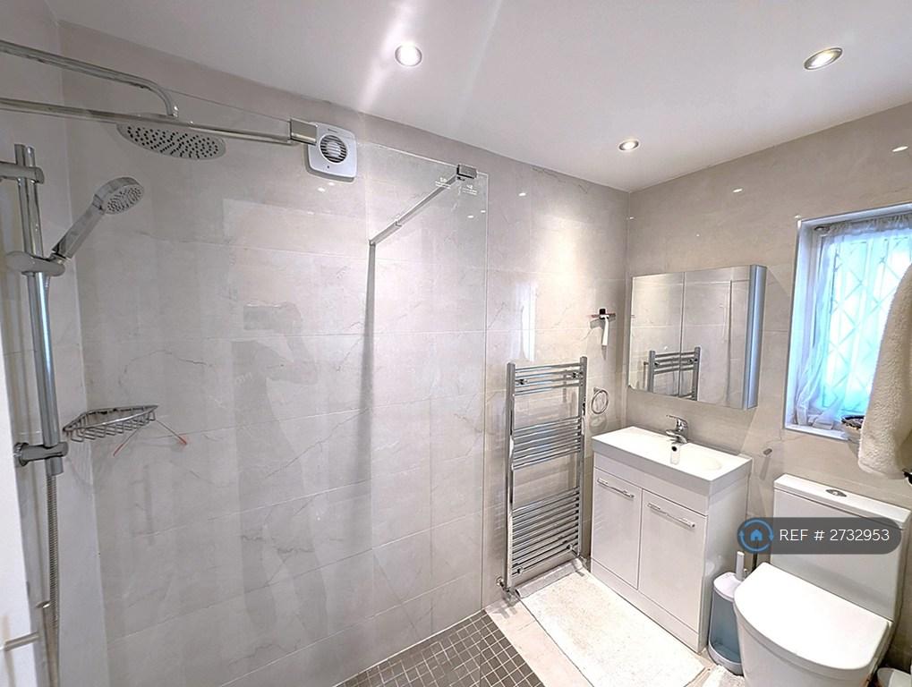 Downstairs Wet Room