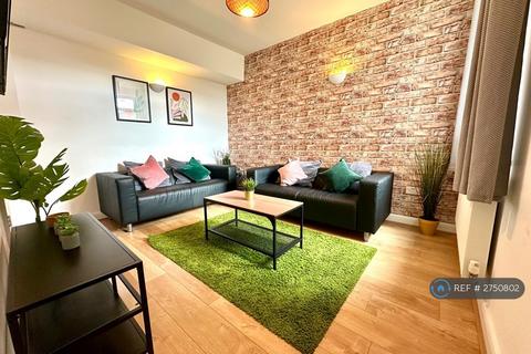 4 bedroom terraced house to rent, Clarendon Road, Middlesbrough, TS1