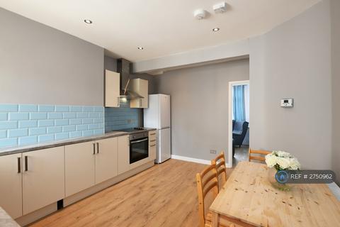 undefined, Claypole Road, London, E15