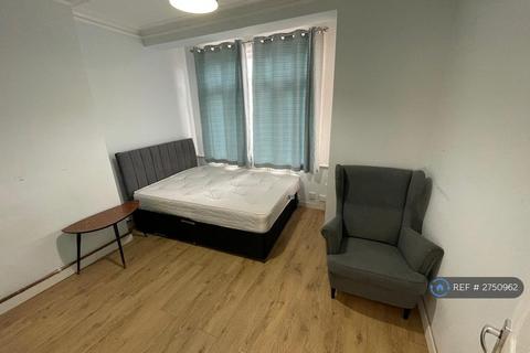 undefined, Claypole Road, London, E15