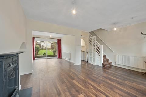 3 bedroom house to rent, Lynmouth Avenue, SM4