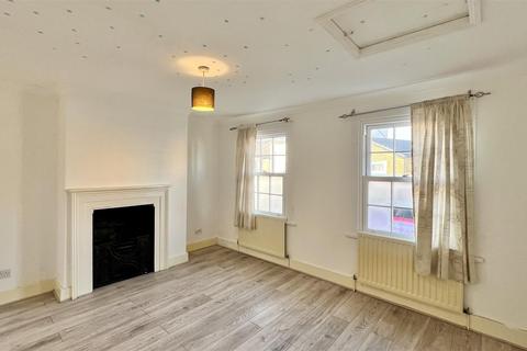 2 bedroom terraced house for sale, Hanworth Road, Hounslow TW3