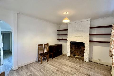 2 bedroom terraced house for sale, Hanworth Road, Hounslow TW3