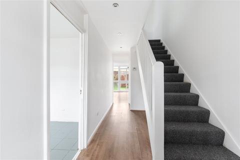 3 bedroom terraced house to rent, Scotswood Walk, London N17