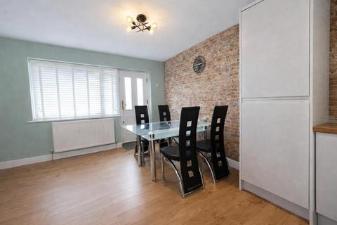 2 bedroom apartment to rent, Jefferson Place, Newcastle Upon Tyne, NE4