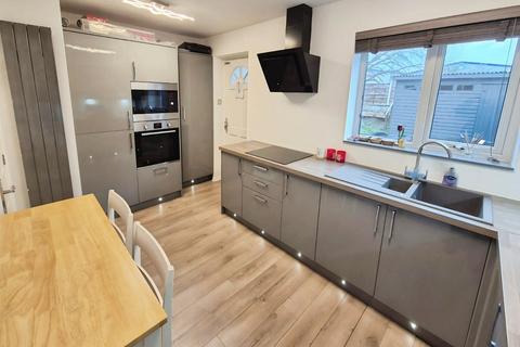 3 bedroom semi-detached house for sale, Chantry Close, Greater Manchester SK5