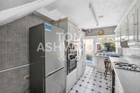 3 bedroom terraced house for sale, Capel Gardens, Ilford, IG3