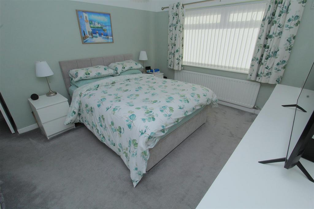 Bed1.JPG