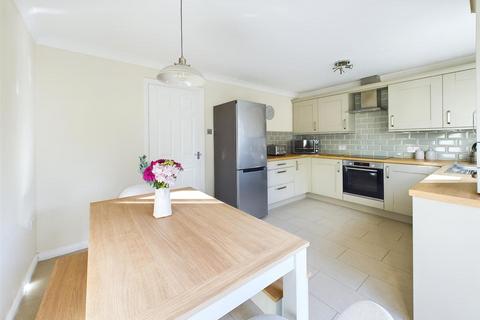 undefined, Hathorn Road, Hucclecote
