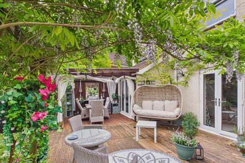4 bedroom detached house for sale, Chalkshire Road, Butlers Cross, Wendover